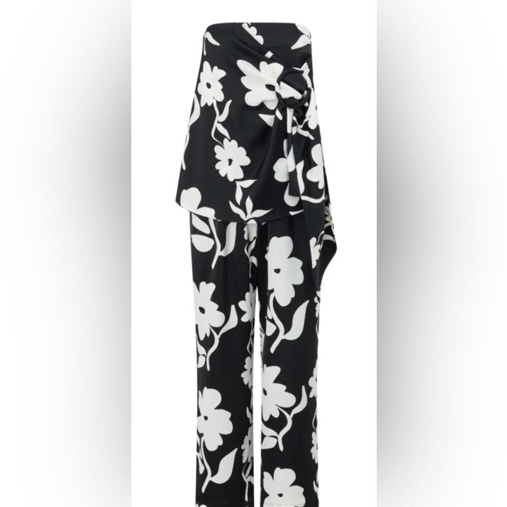 Heidi Jumpsuit - Alma Caroline 
Black & White Floral Strapless Wide-Leg Jumpsuit